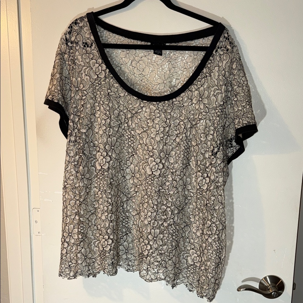 Torrid Black and White Floral Lace Blouse